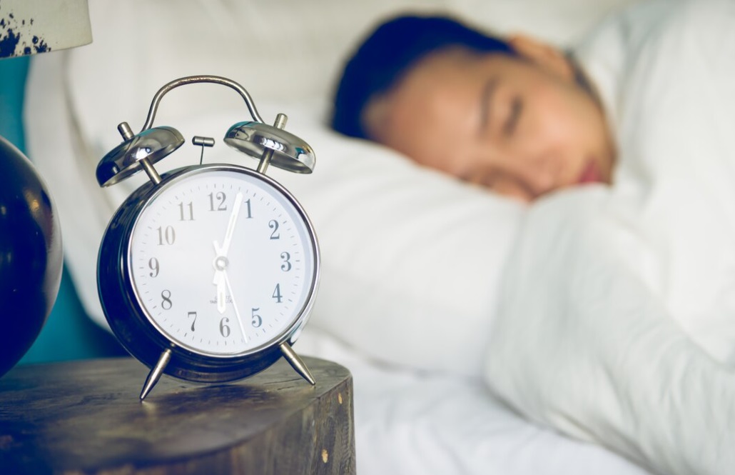 Tips Cepat Tidur Untuk Kamu yang Suka Begadang 