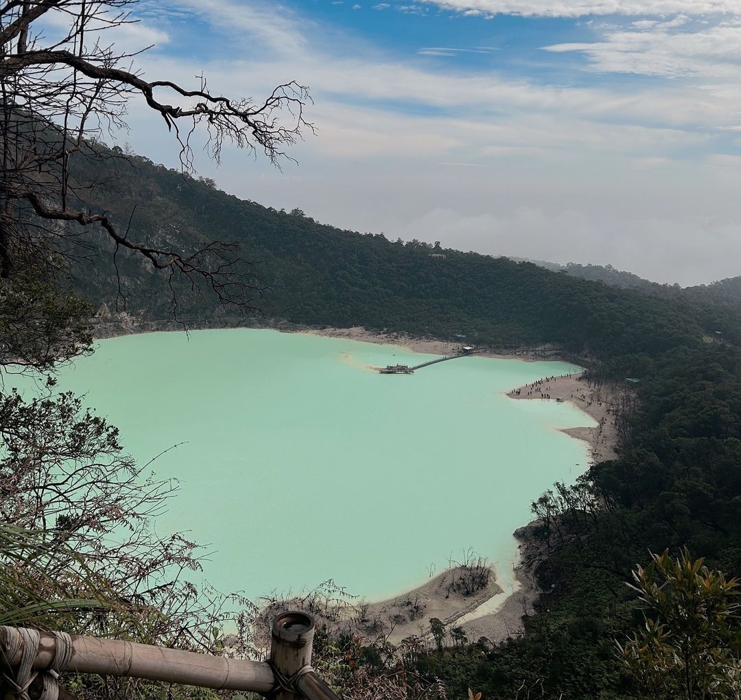 Dibalik Keindahannya, Kawah Putih Punya Mitos dan Cerita Horor yang Dialami Para Pemain Pamali 2