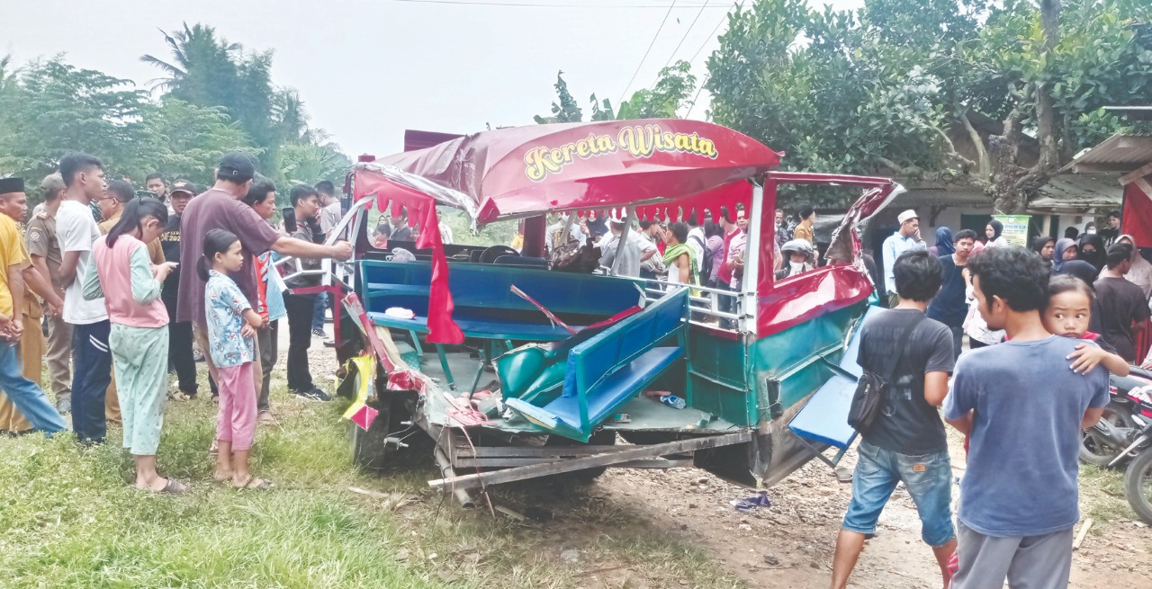 Inilah Kesaksian Warga Insiden Odong-odong Tertabrak Kereta di Serang