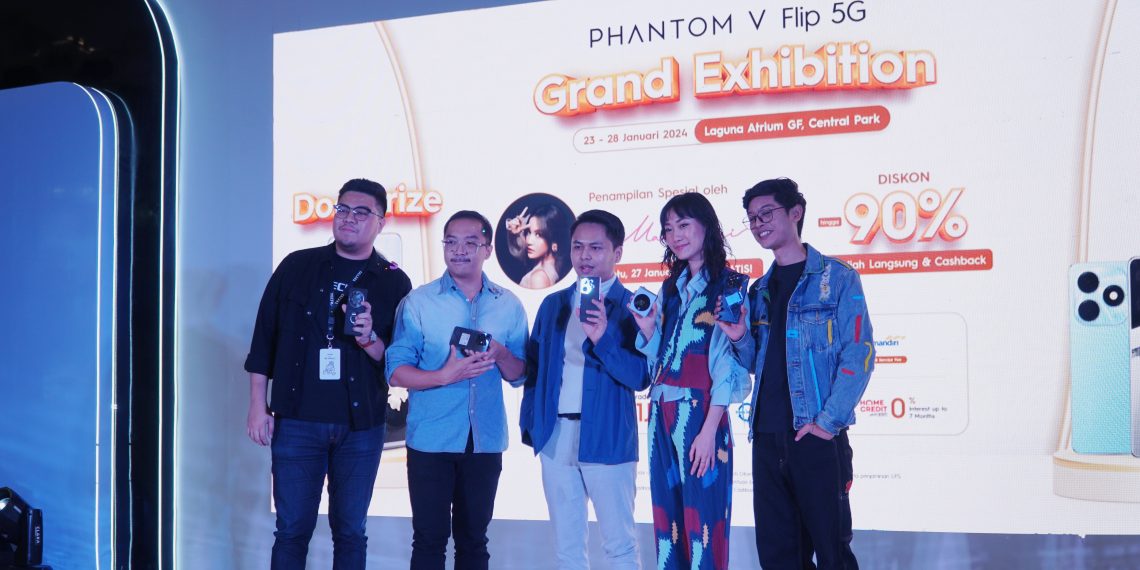 Kemeriahan TECNO PHANTOM V Flip 5G Grand Exhibition, Hadirkan Banyak Keistimewaan di Seluruh Lini Produk