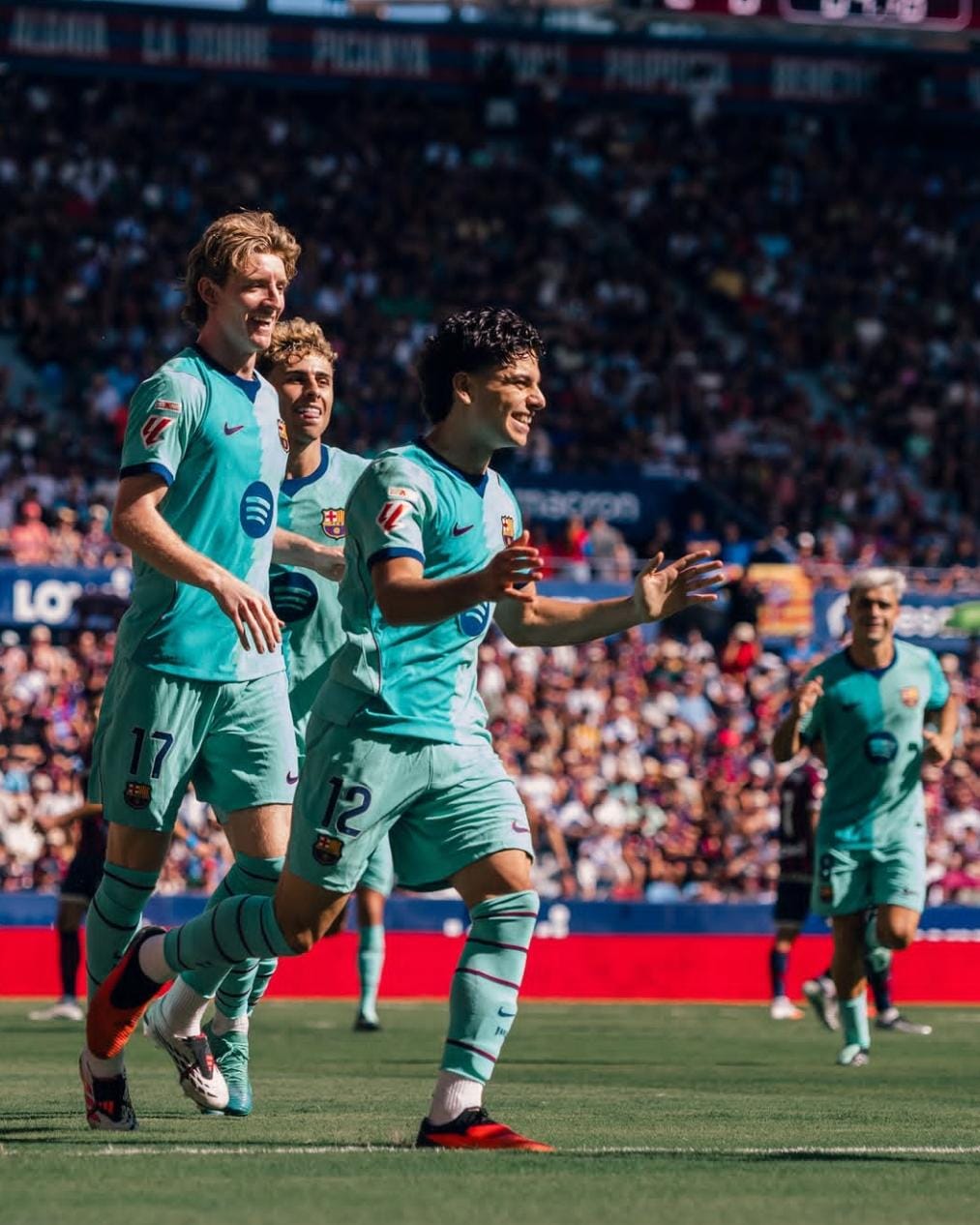 Barcelona Sukses Taklukkan Levante 4-2 di LaLiga