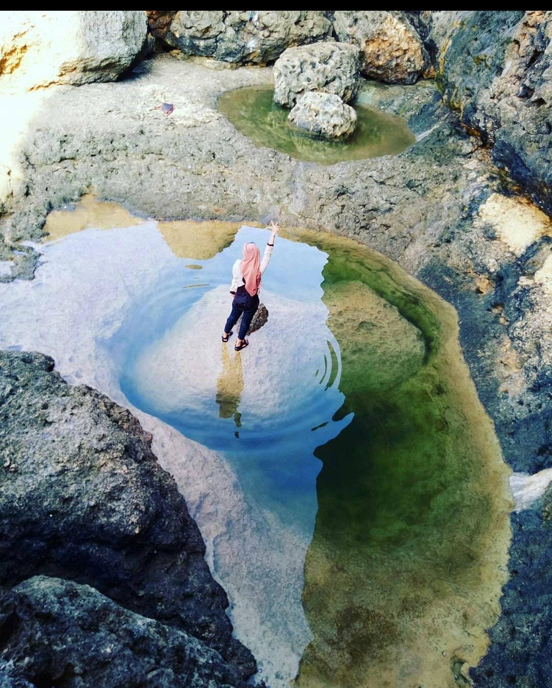  Teluk Bidadari, Surga Tersembunyi di Malang