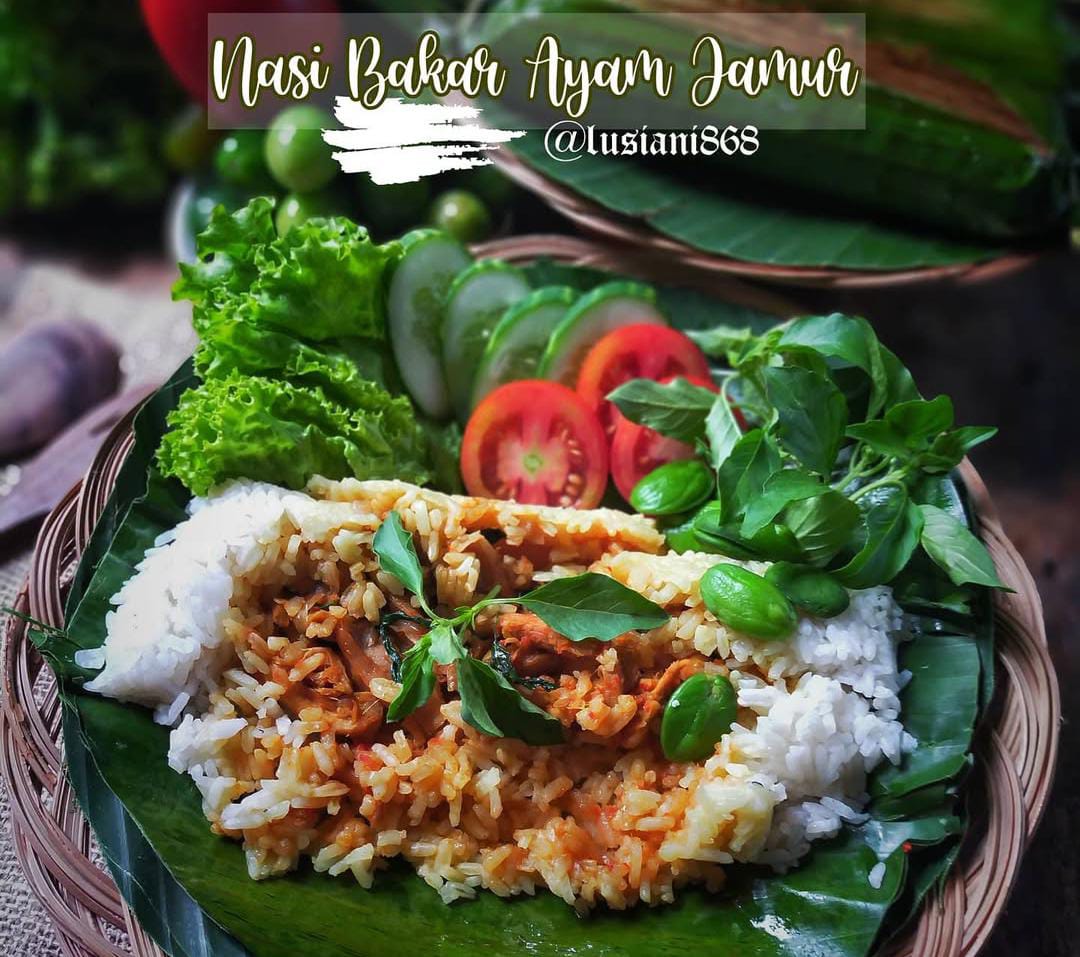 Nasi Bakar Ayam Jamur: Lezatnya Perpaduan Rempah dan Kelezatan Ayam