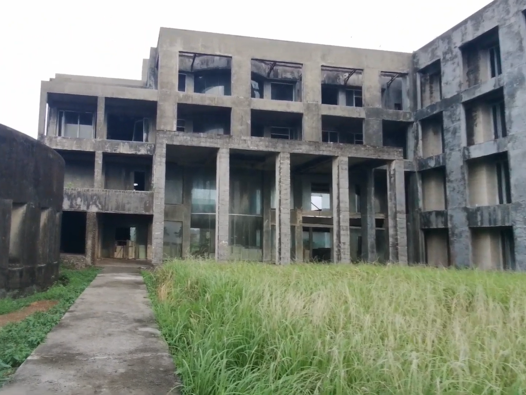 Mengulik Wisata Sejarah Gedung Tua Cikaroneng di Pandeglang Banten