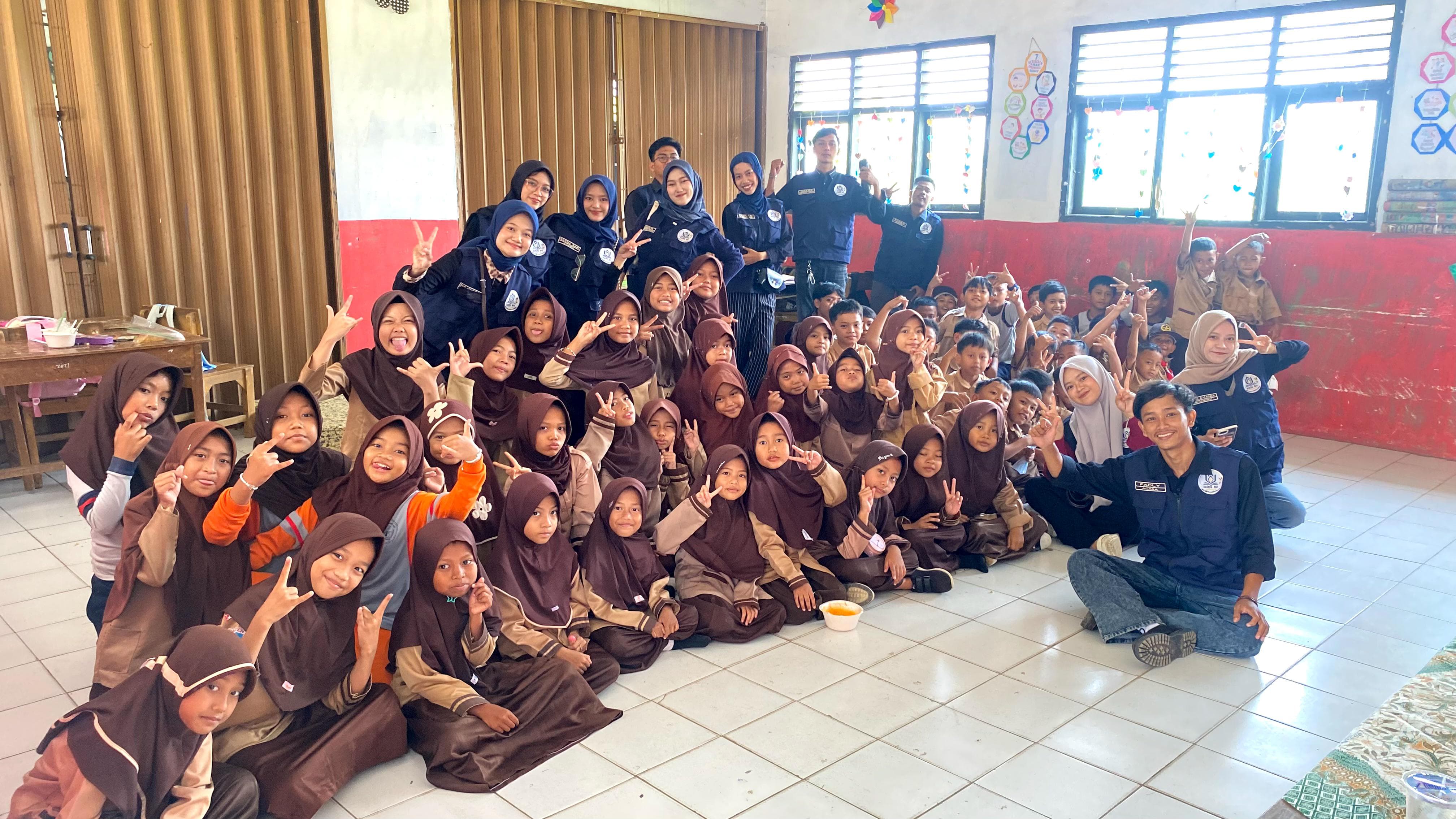 Belajar dari Masyarakat, KKN Jadi Ruang Tumbuh Mahasiswa di Desa Kadugemblo