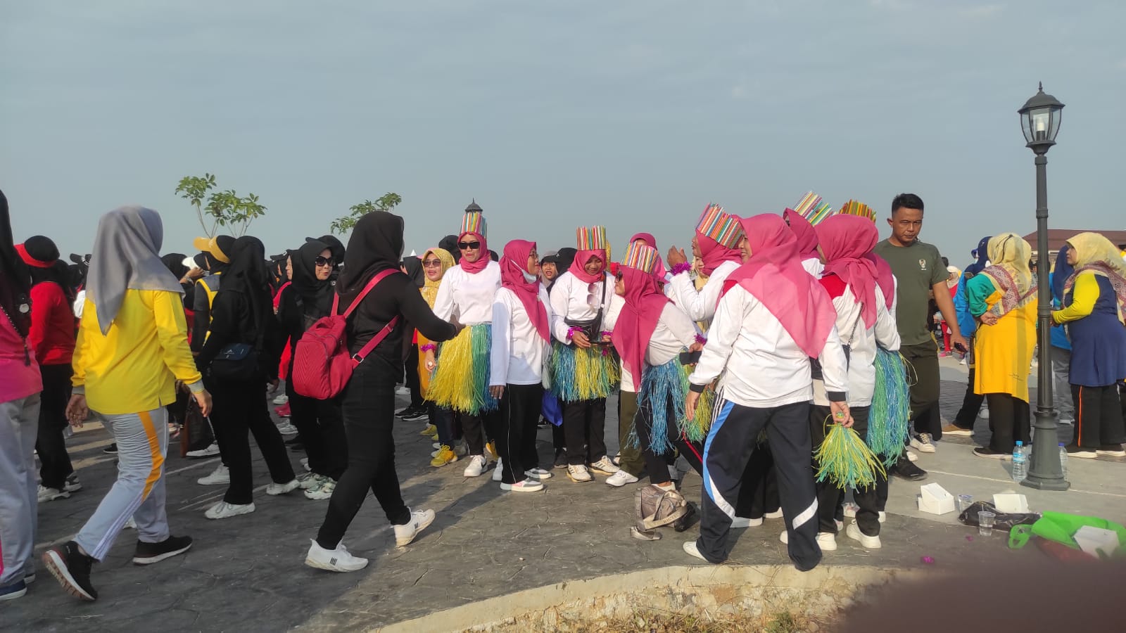 Ribuan Warga Hadiri Roadshow Lomba Kampung Bersih dan Aman Kabupaten Serang di Puspemkab