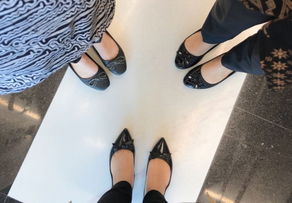Tetap Stylish di Kantor! Ini Dia Rekomendasi Sepatu Nyaman dan Modis