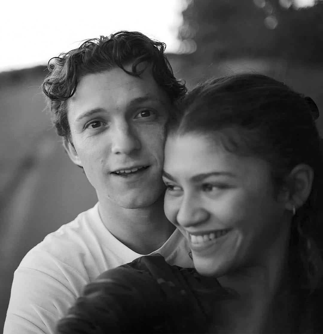 Gak Perlu Pesta Mewah, Tom Holland dan Zendaya Diam-diam Sudah Sah Jadi Suami Istri!