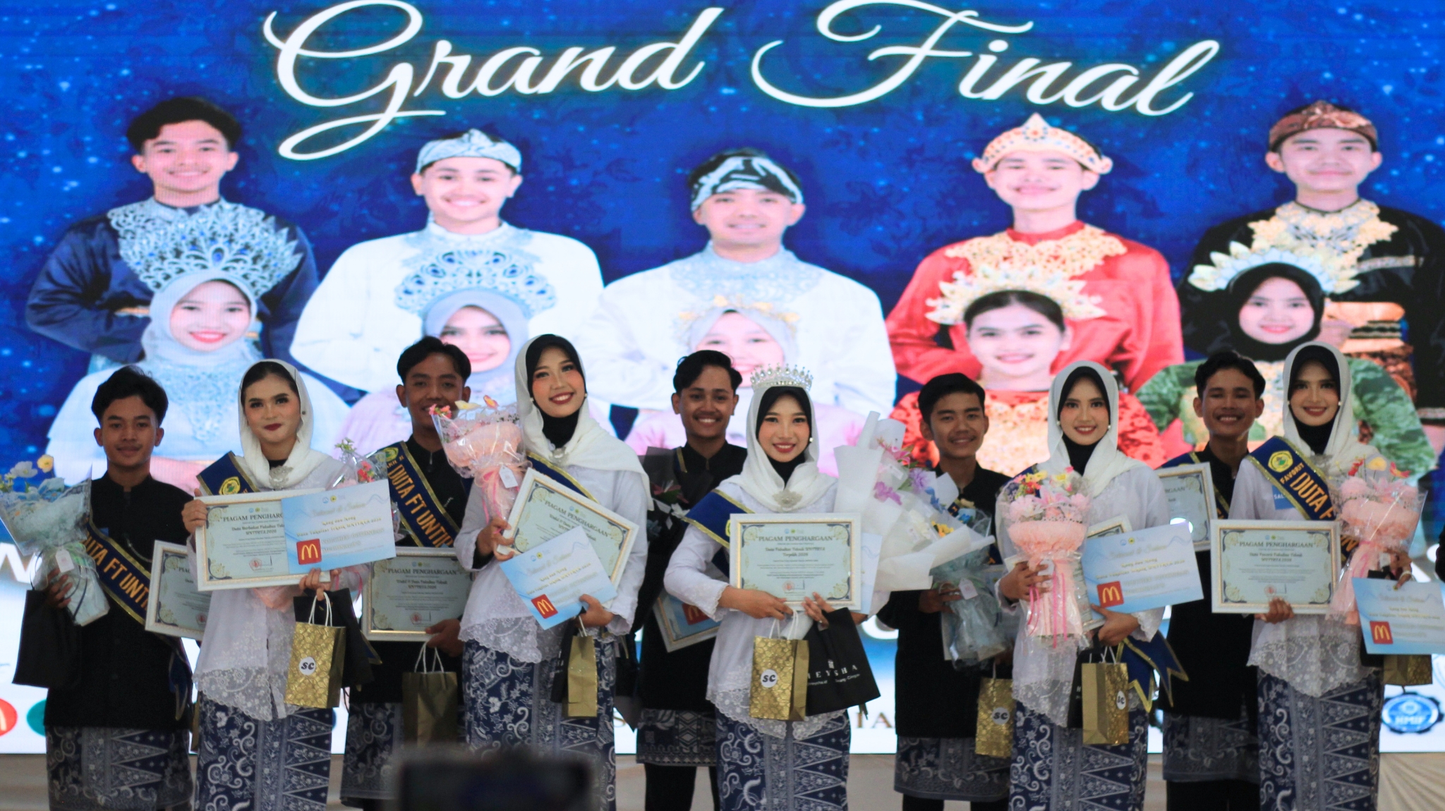 Cetak Pemimpin Perubahan Berkarakter, Malam Grand Final Duta FT Untirta 2026 Berlangsung Meriah