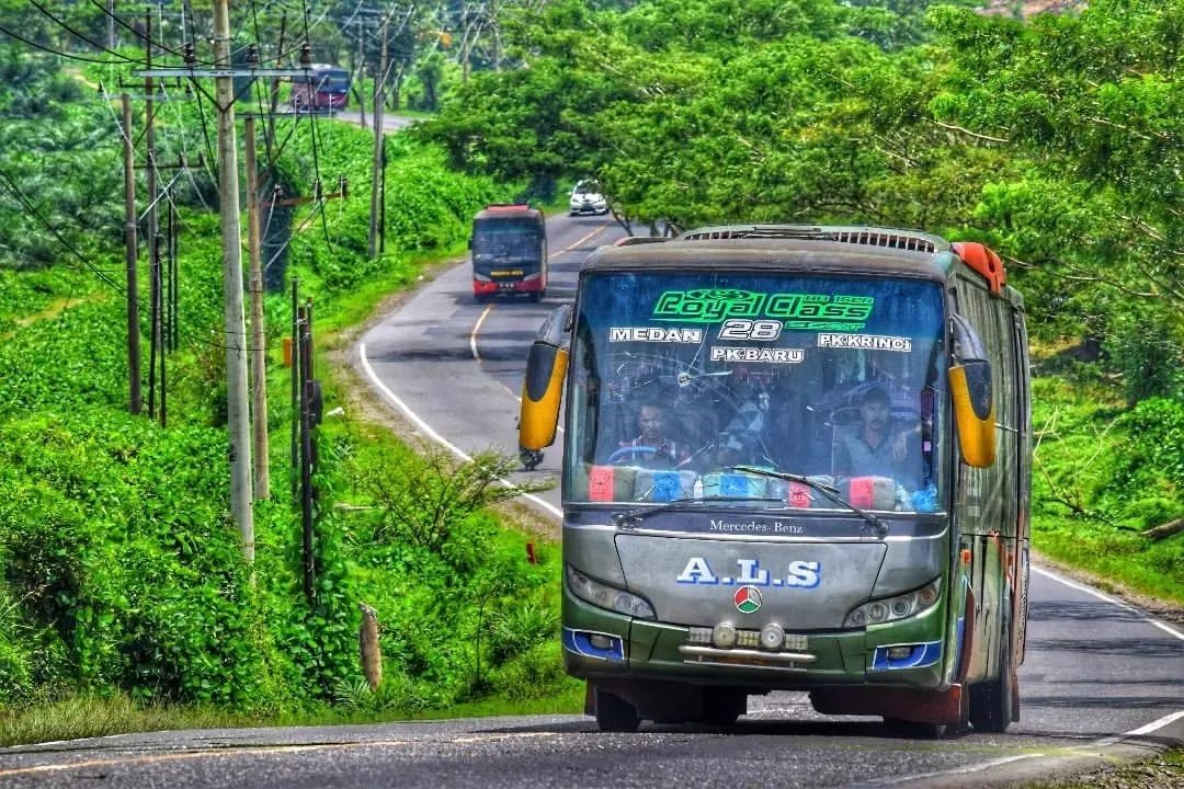 Naik sebagai Penumpang Turun Jadi Saudara, Inilah Bus dengan Trayek Terjauh di Indonesia