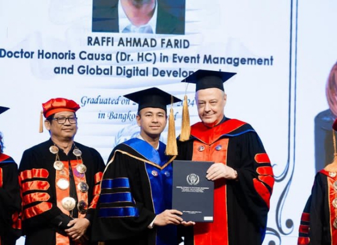 Dugaan Dapat Gelar Abal Abal, Raffi Ahmad Disindir Dosen