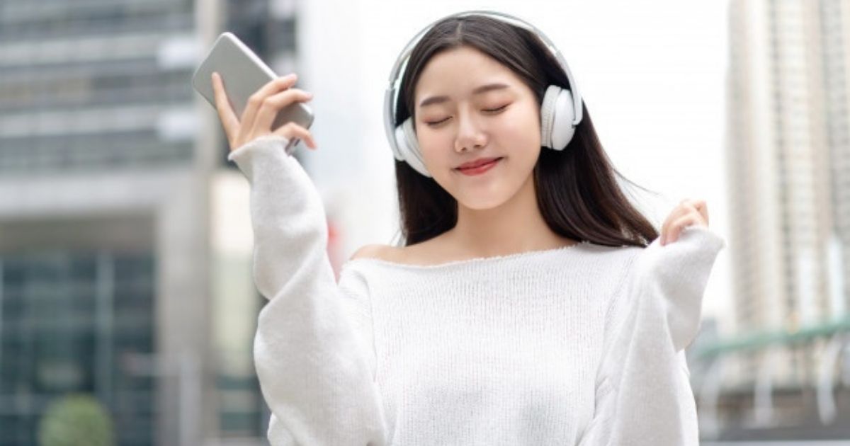 Kenali Risiko Gangguan Telinga Akibat Sering Pakai Headset