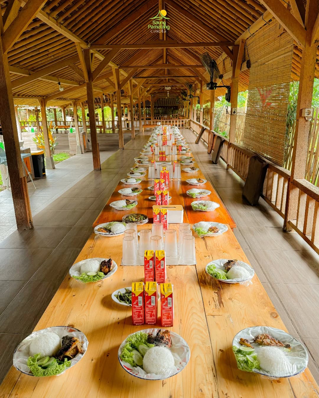 5 Tempat Makan Di Daerah Carita yang Cocok untuk Family Gathering