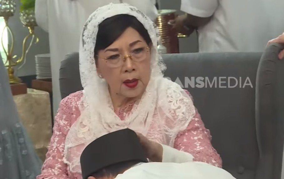 Ayu Ting Ting Ungkapkan Duka Mendalam atas Kepergian Titiek Puspa