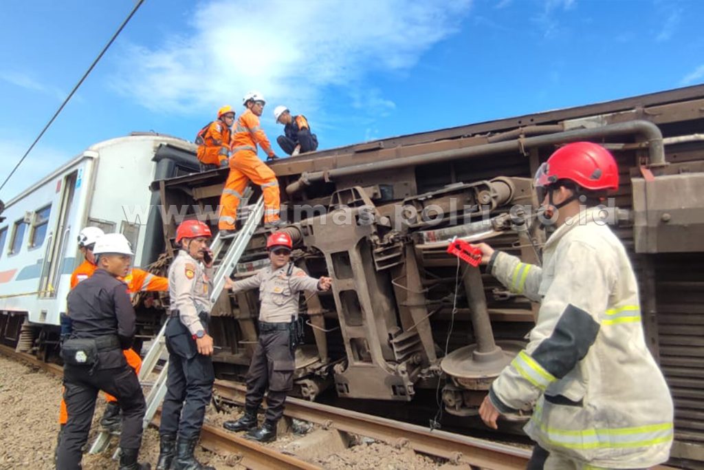 Ini Daftar Lengkap Korban Kecelakaan Kereta Api Bandung Raya dan Turangga