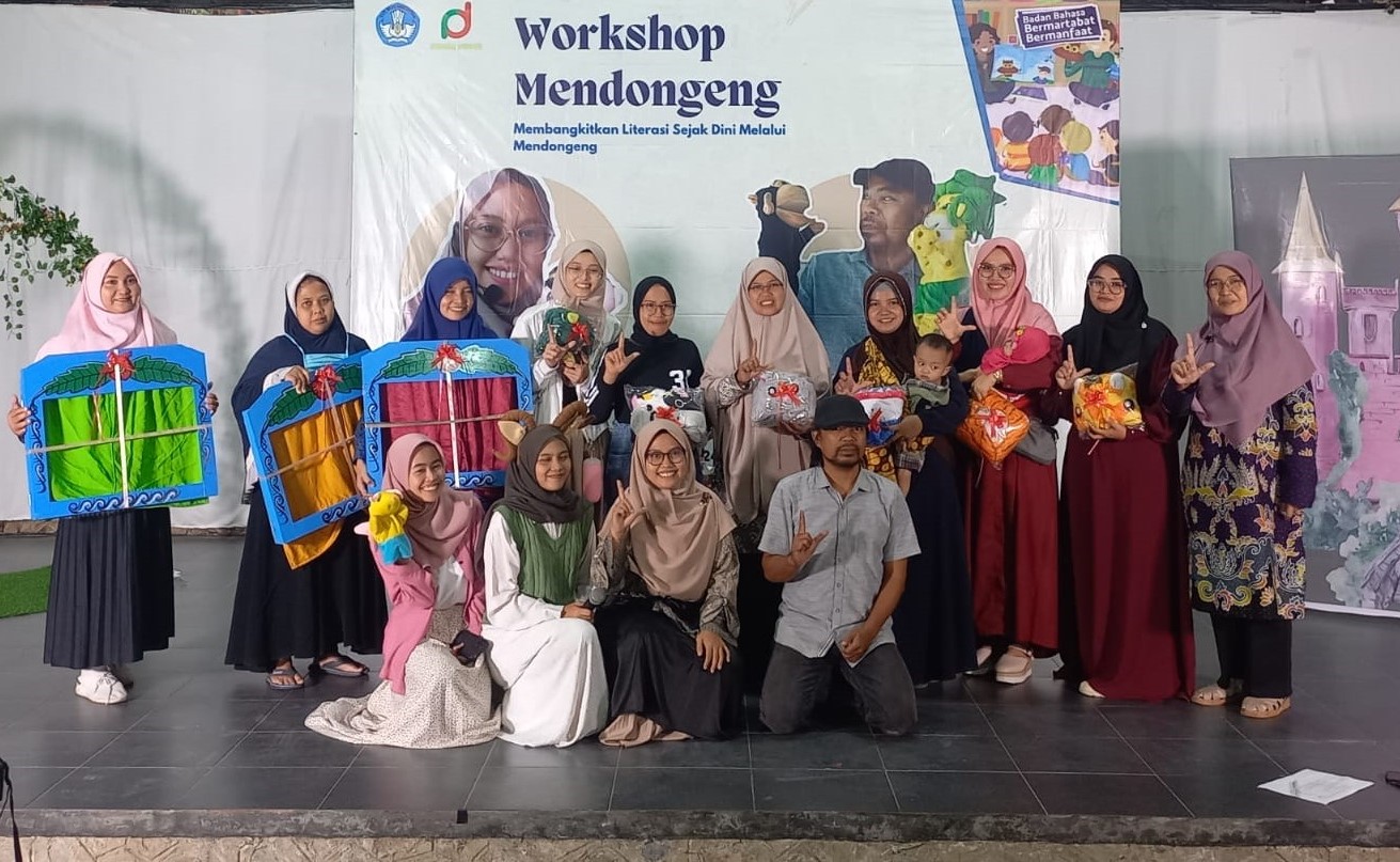 Workshop Mendongeng di Rumah Dunia, Bangkitkan Literasi Anak Sejak Dini