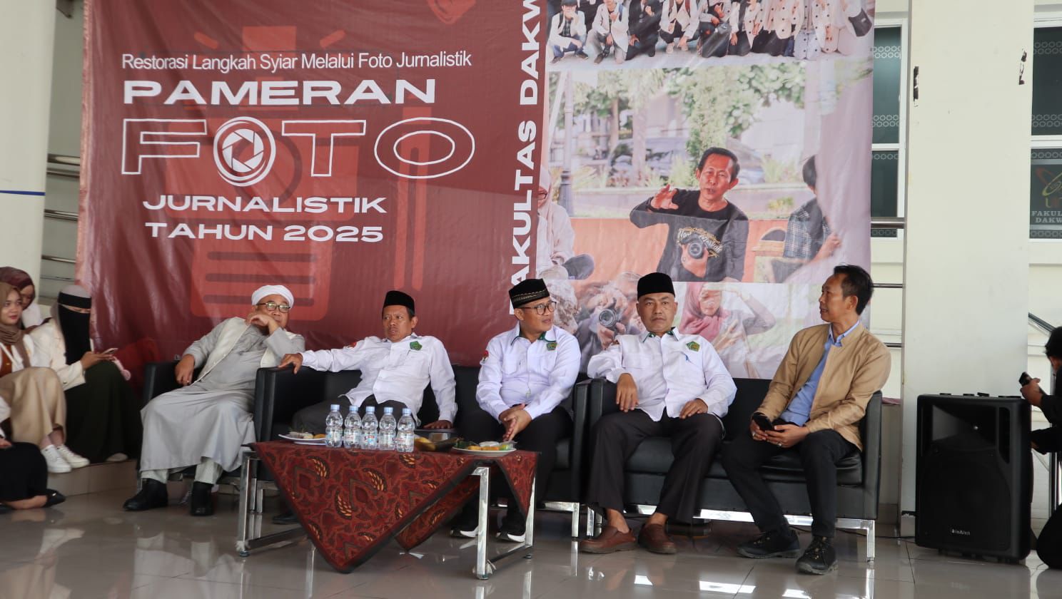 138 Karya Foto Jurnalistik Mahasiswa KPI UIN SMHB Dipamerkan, Sorot Dakwah dalam Setiap Jepretan