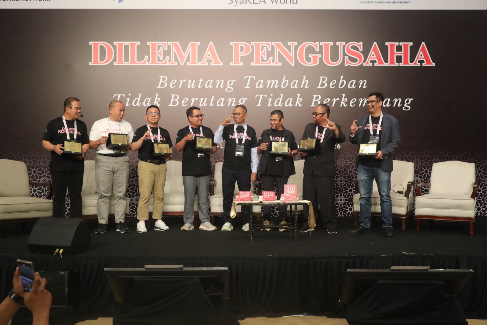 Menutup Utang dan Kembali Bangkit