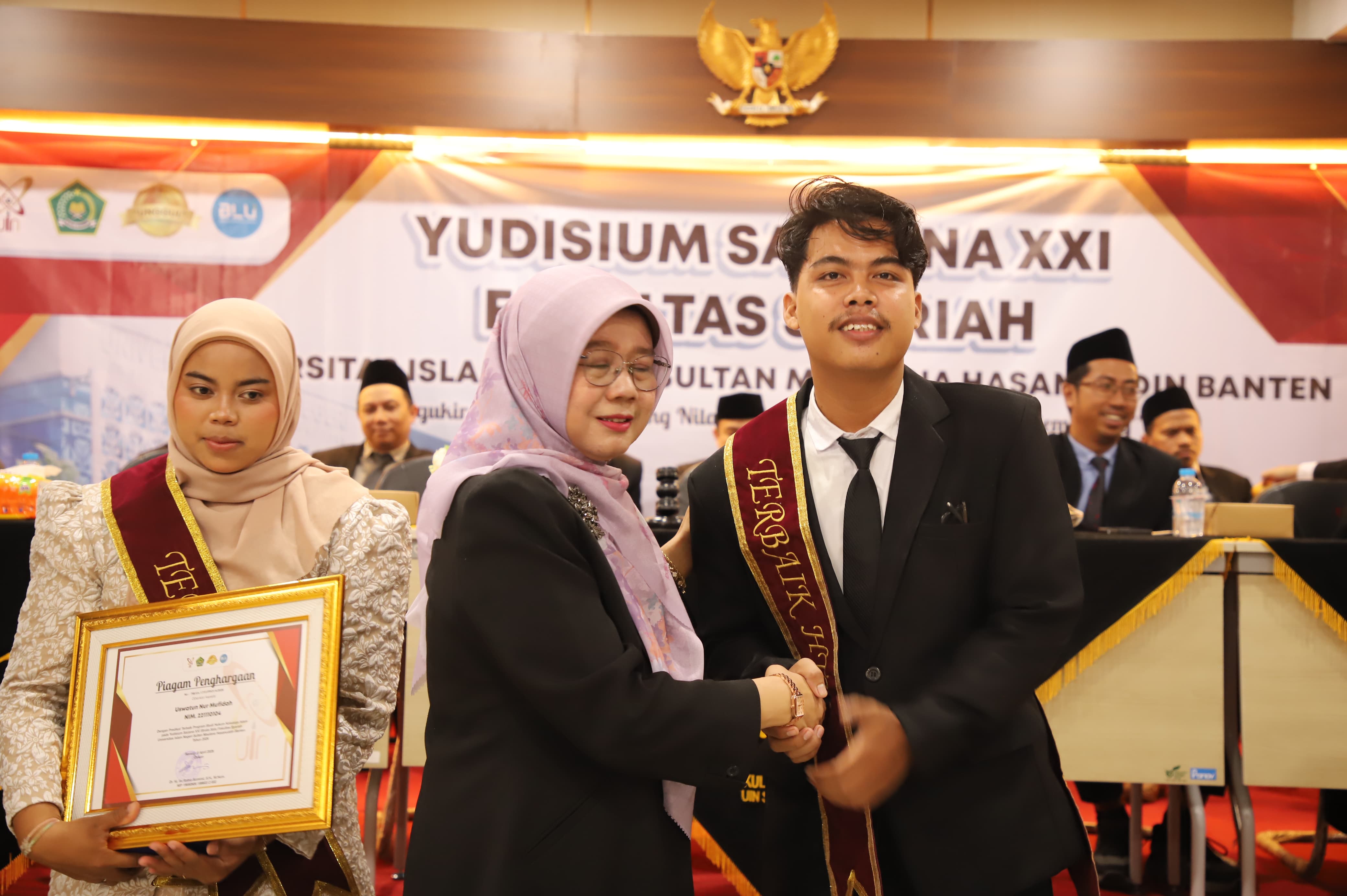 Kisah Alwi, Wisudawan UIN Banten yang Lulus 3,5 Tahun dan Sabet Predikat Terbaik  ‎