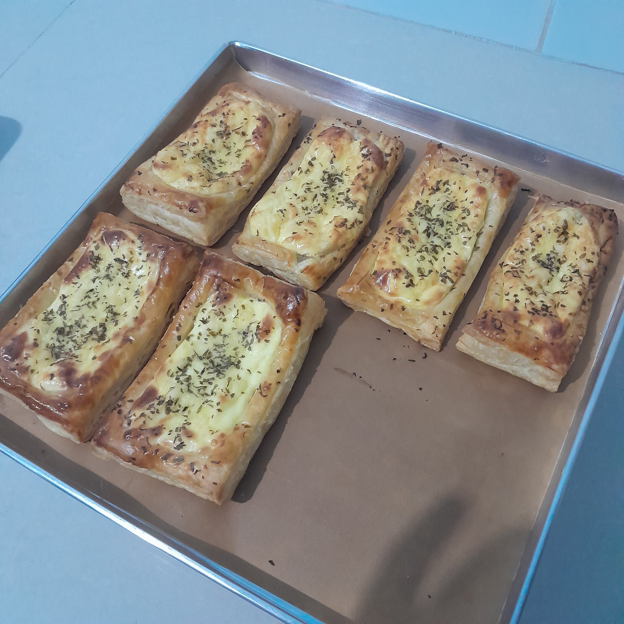 Bosen sama Cheese Pie yang Rasanya Manis? Yuk Buat Versi Asinnya, Gampang Banget