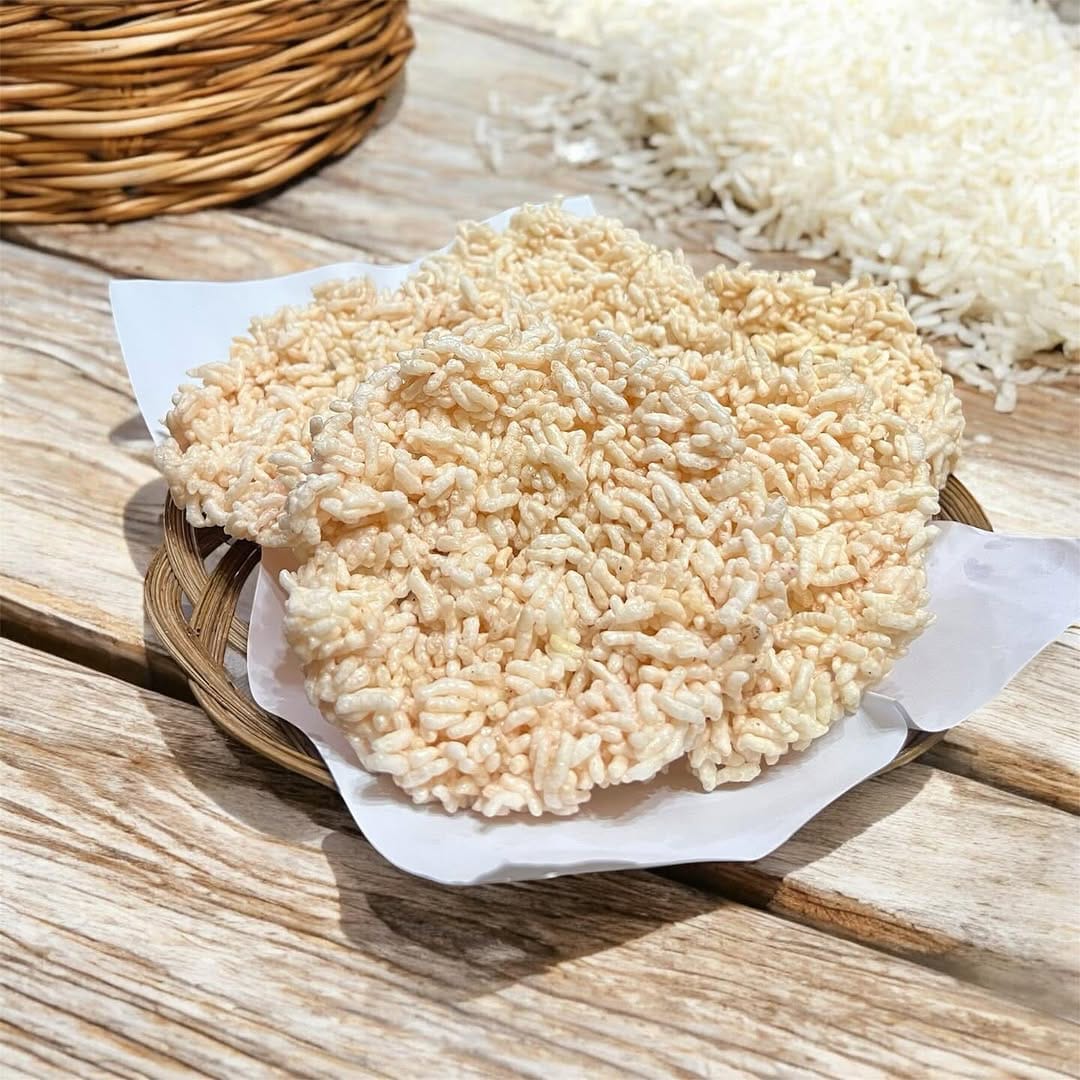 Renyahnya Rangginang Menes: Cemilan Legendaris yang Bikin Gak Bisa Berhenti Ngunyah