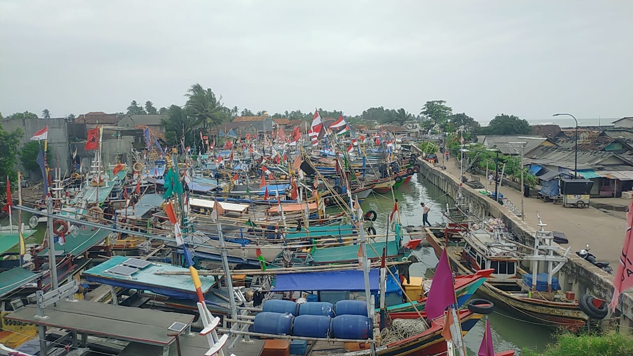 Tak Mau Ambil Risiko Kehabisan Bahan Bakar dan Perahu Terbalik, Para Nelayan Memilih Tidak Berlayar Selama Cua