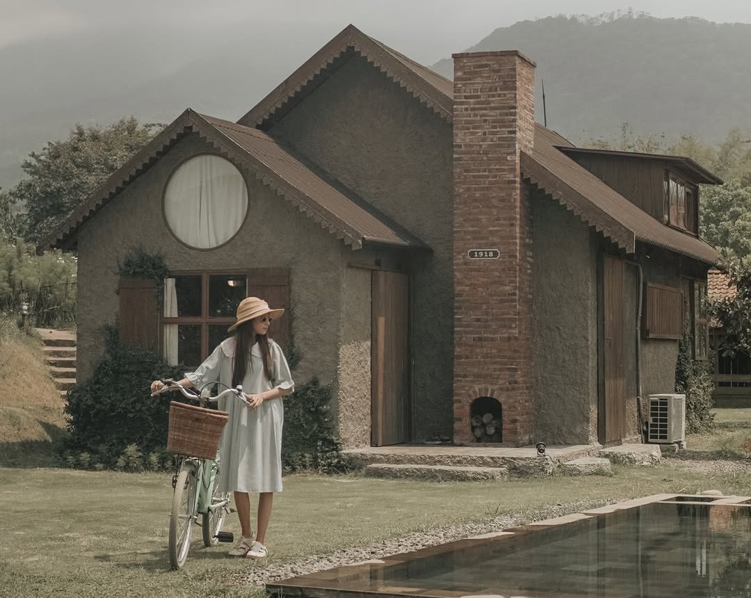 Rustic Market Bogor Wisata Dengan View Desa di Eropa