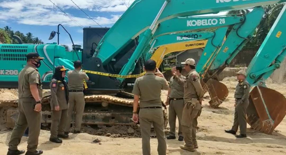 Resahkan Warga, Enam Unit Excavator Diusir dari Lokasi Tambang Ilegal di Mancak 