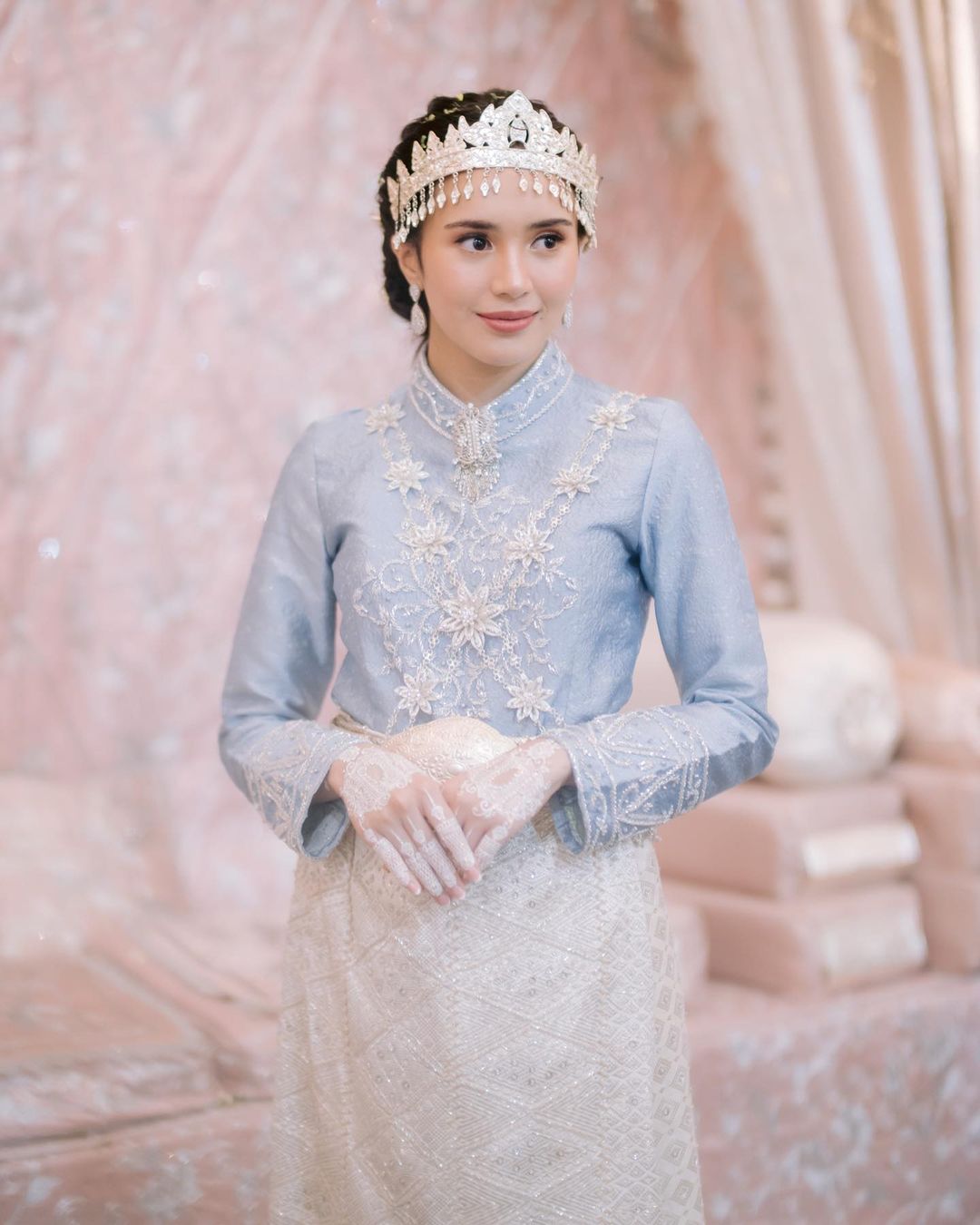 Tradisi Boh Gaca Adat Aceh dalam Prosesi Pernikahan Beby Tsabina