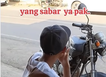 Video Viral Remaja yang Ngambek Ingin Honda CBR, Ayah Gak Sanggup Beli, Akhirnya Balik Naik Honda Beat