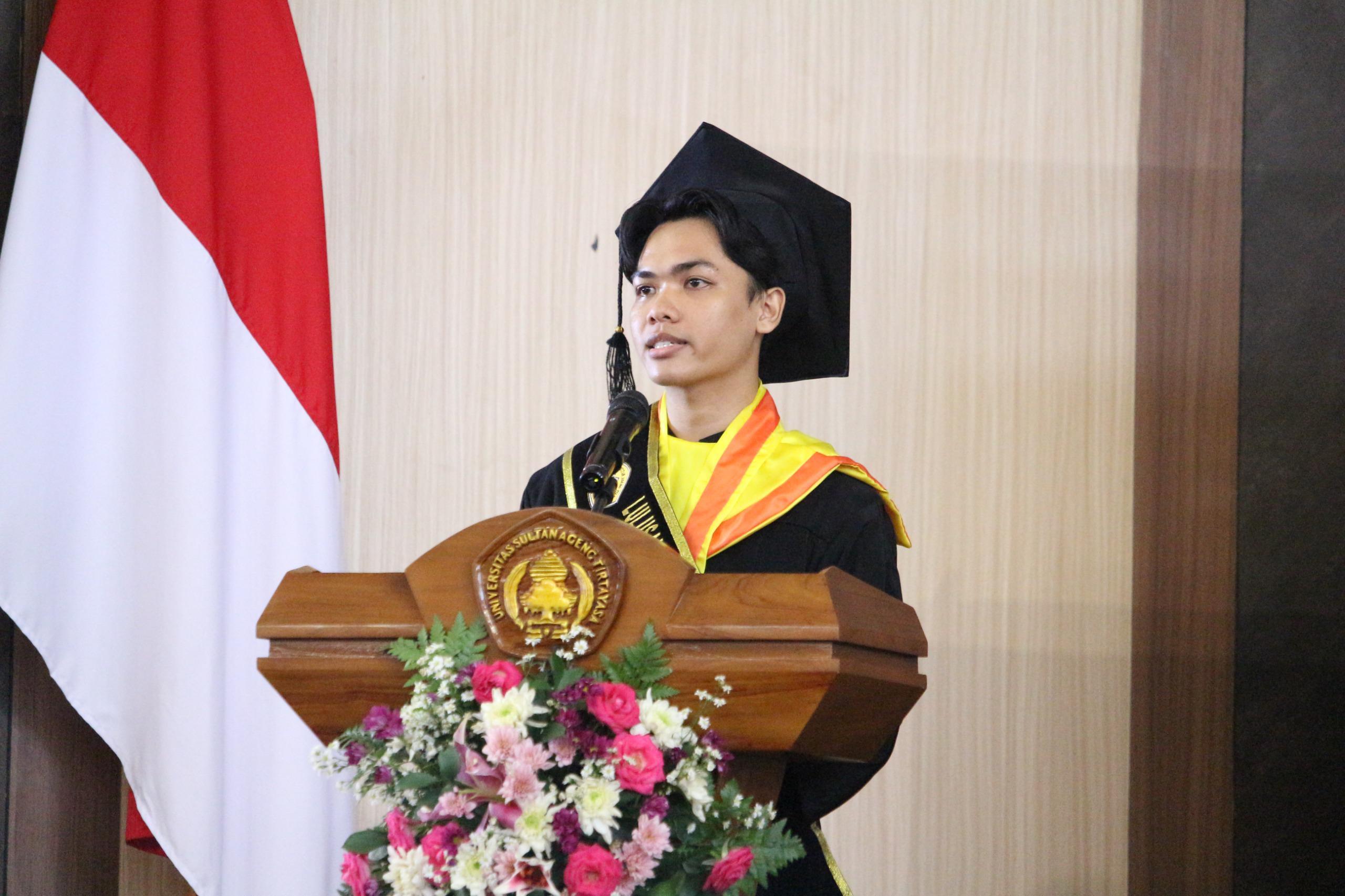 Jadi Lulusan Terbaik Untirta, Ahmad Baedowi Buktikan Aktif Organisasi Tak Jadi Penghalang