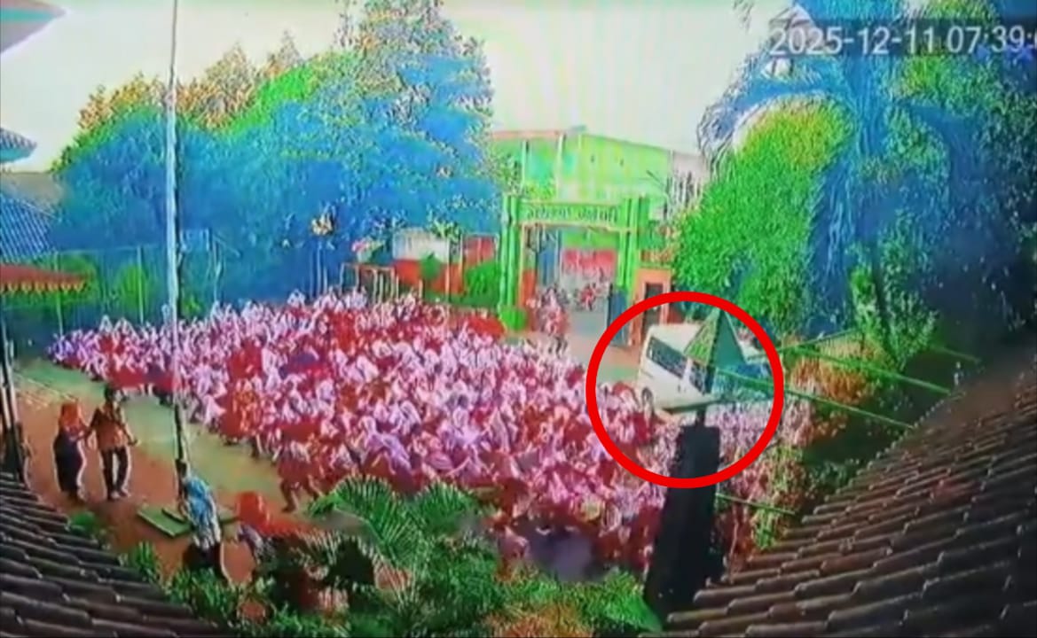Mobil Pengangkut MBG Tabrak Siswa SD di Cilincing, Puluhan Jadi Korban