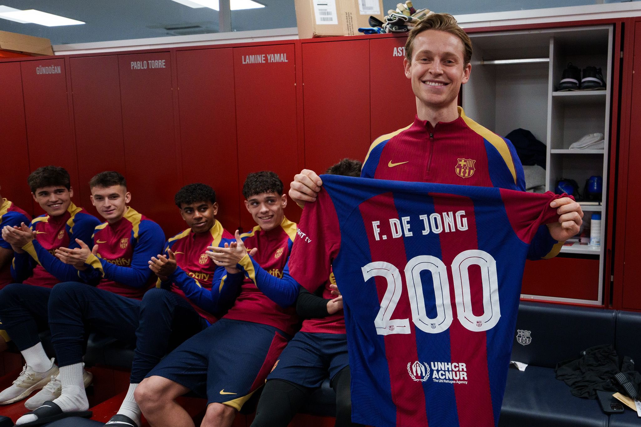 Frenkie de Jong, Kembali Dikaitkan dengan Kepindahannya dari Barcelona Ke Manchester United