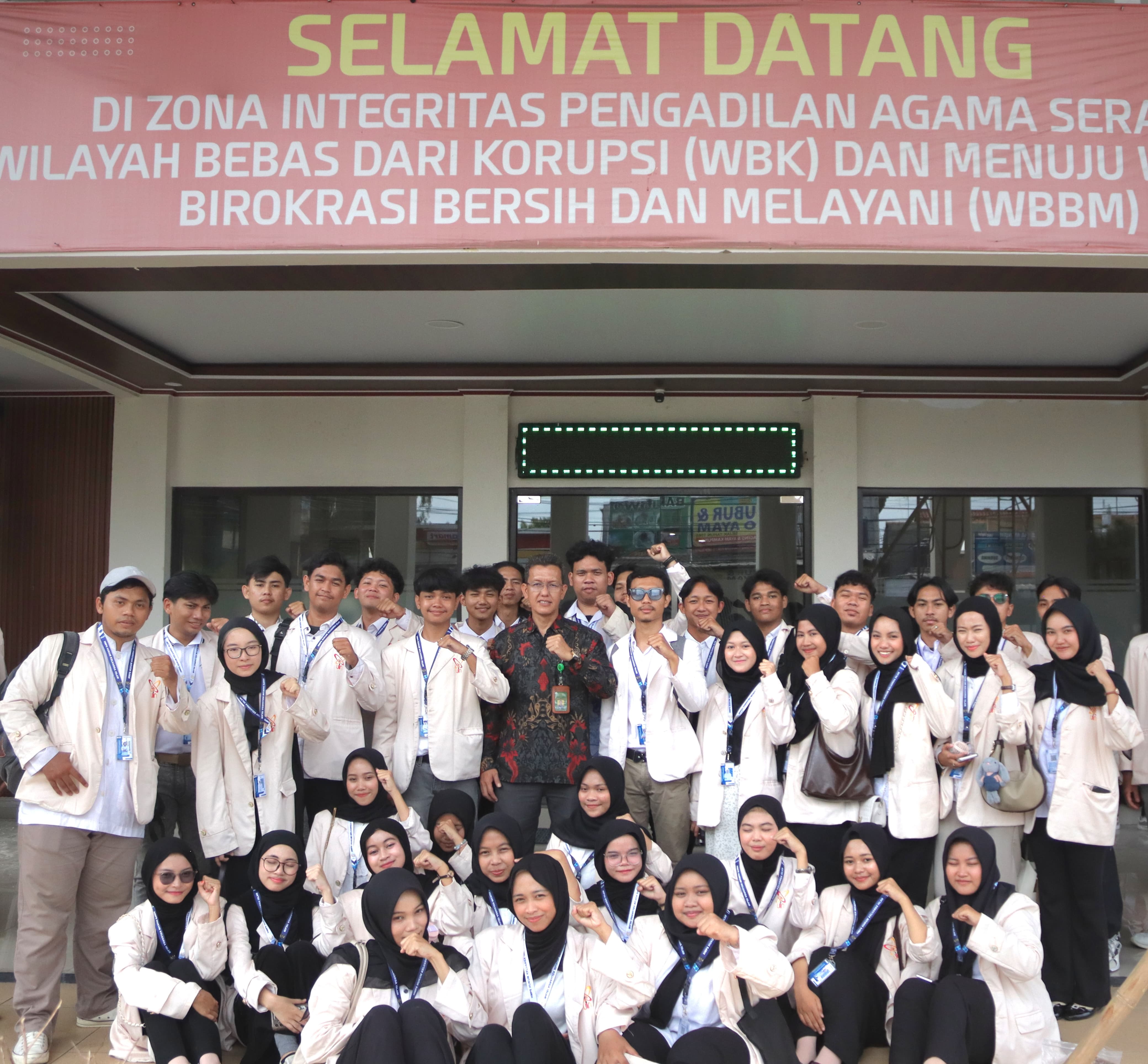 Mengenal Dunia Peradilan Lebih Dekat: HMPS HKI UIN Banten Kunjungi Pengadilan Agama Serang