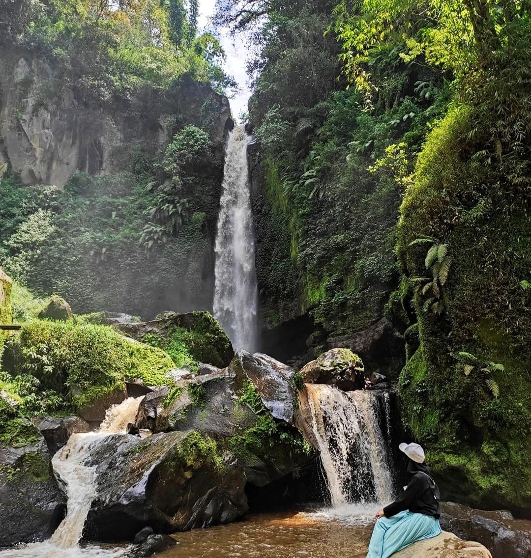 Kamu Harus Rasakan Betapa Menakjubkannya Air Terjun Coban Rondo Malang 