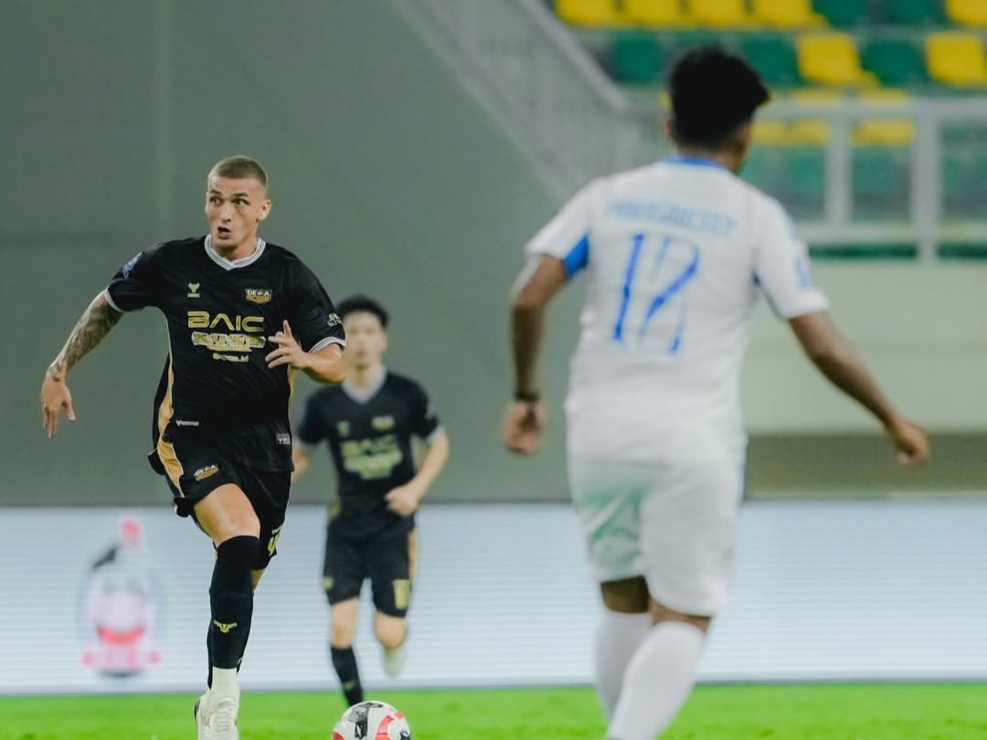 Brace Alex Martins Bawa Dewa United Banten Benamkan Singo Edan