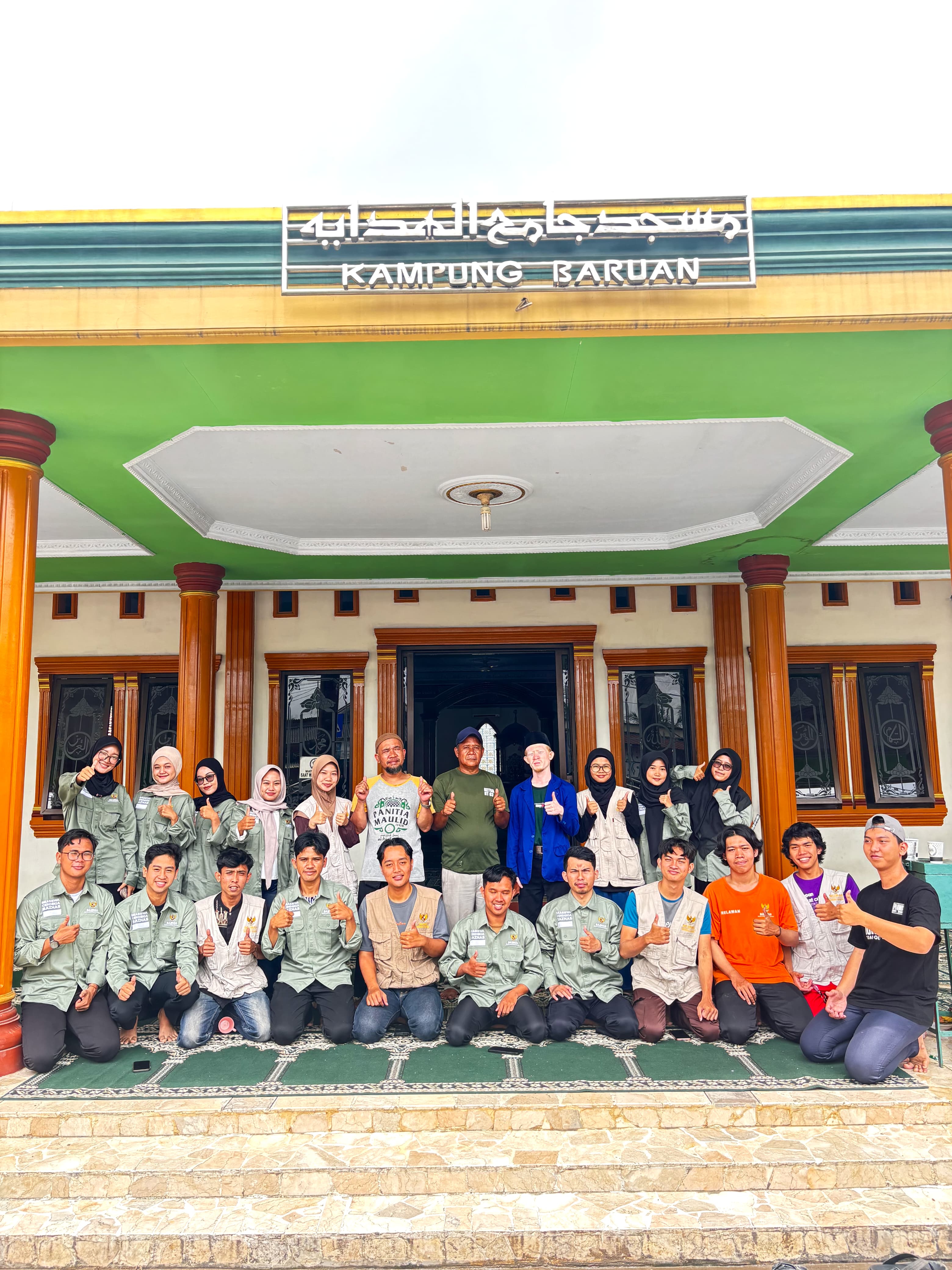 Mahasiswa Penerima Beasiswa BAZNAS ‎Gelar Aksi Bersih Masjid untuk Sambut Ramadan 