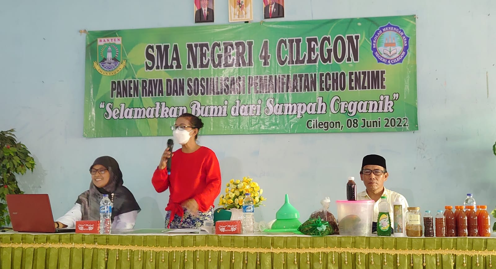 SMAN 4 Cilegon Panen Echo Enzime Hasil Produksi Murid