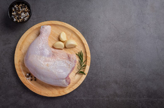 4 Kesalahan yang Membuat Daging Bebek Terasa Keras dan Alot