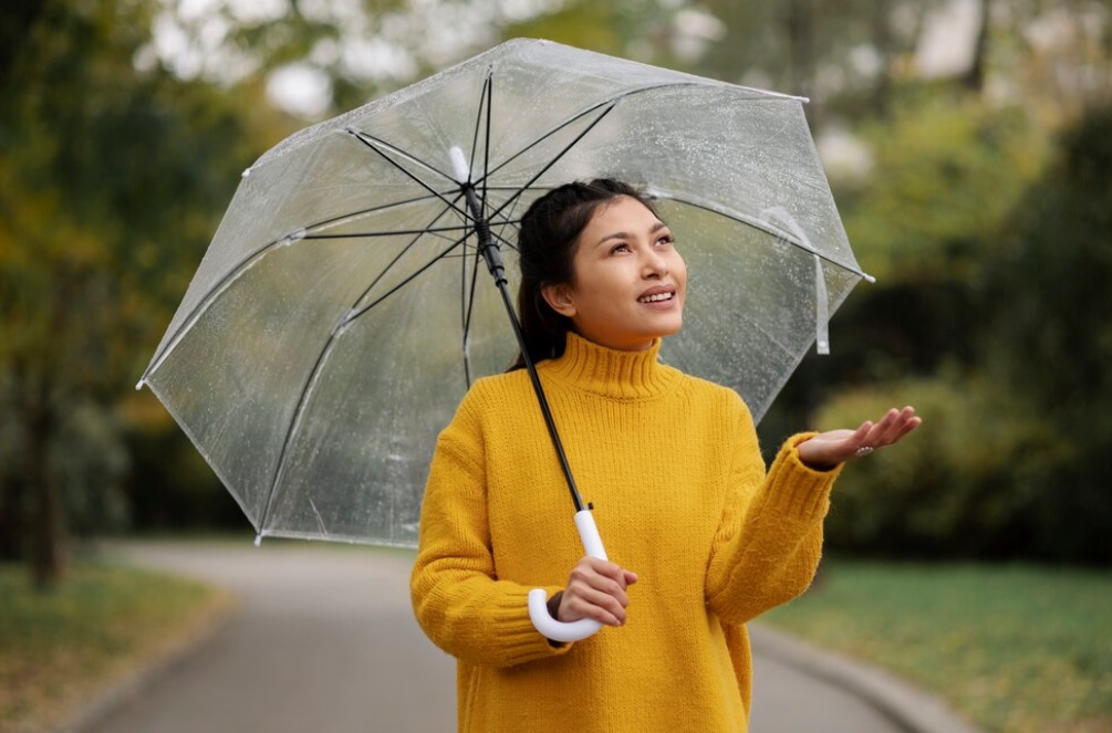 Udah Musim Hujan, Ini 5 Tips Menjaga Kulit Wajah Biar Tetap Glowing