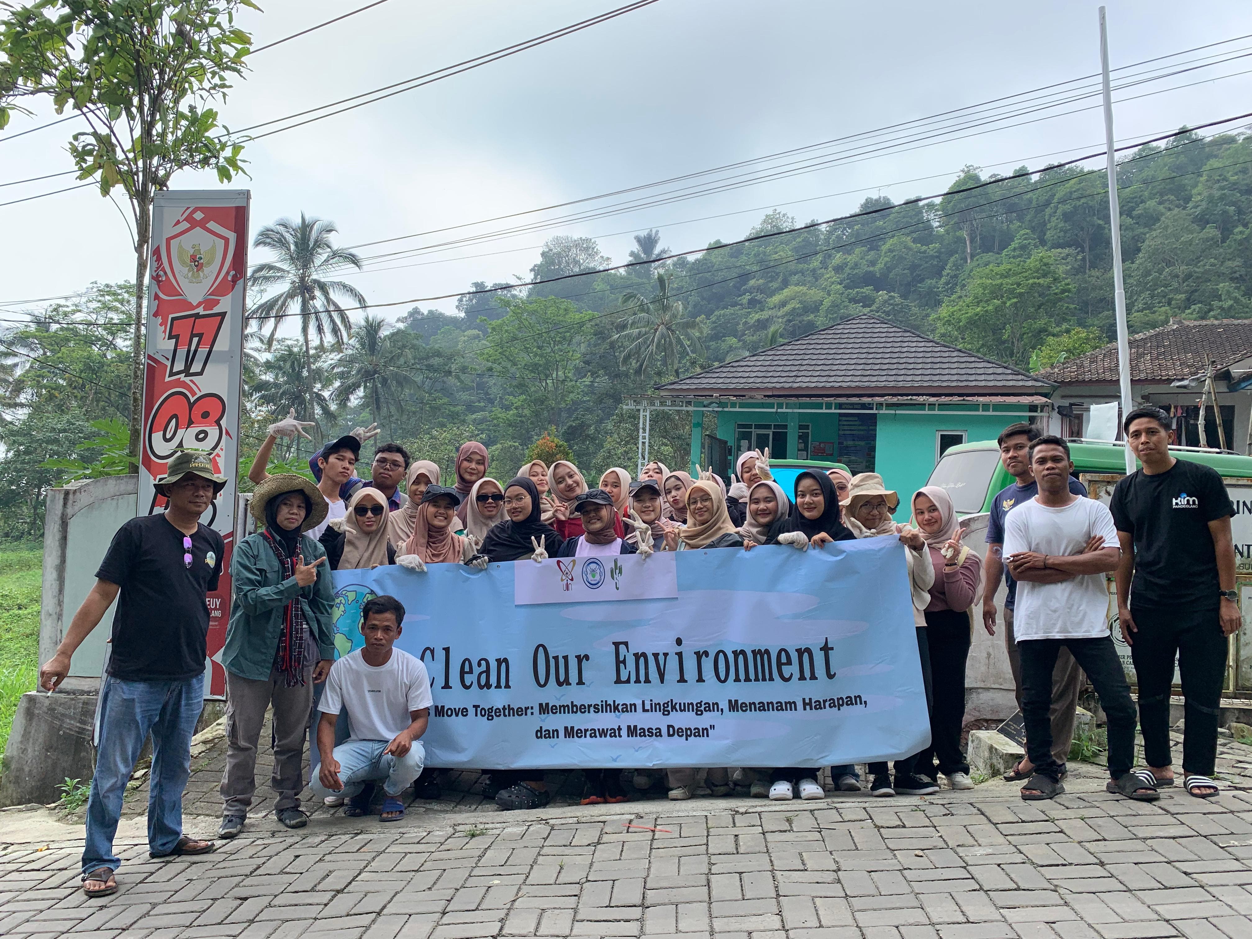 Gotong Royong Jaga Alam, Aksi Nyata Clean Our Environment 2025 di Banten