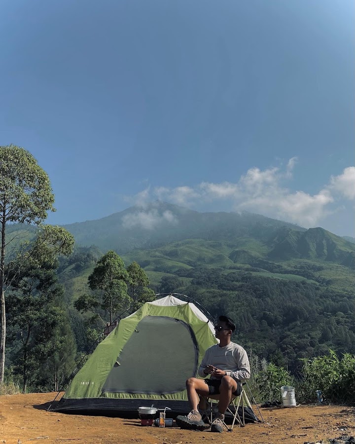 Berkemah di Malang, Rasakan Sensasi Bermalam di Dekat Air Terjun