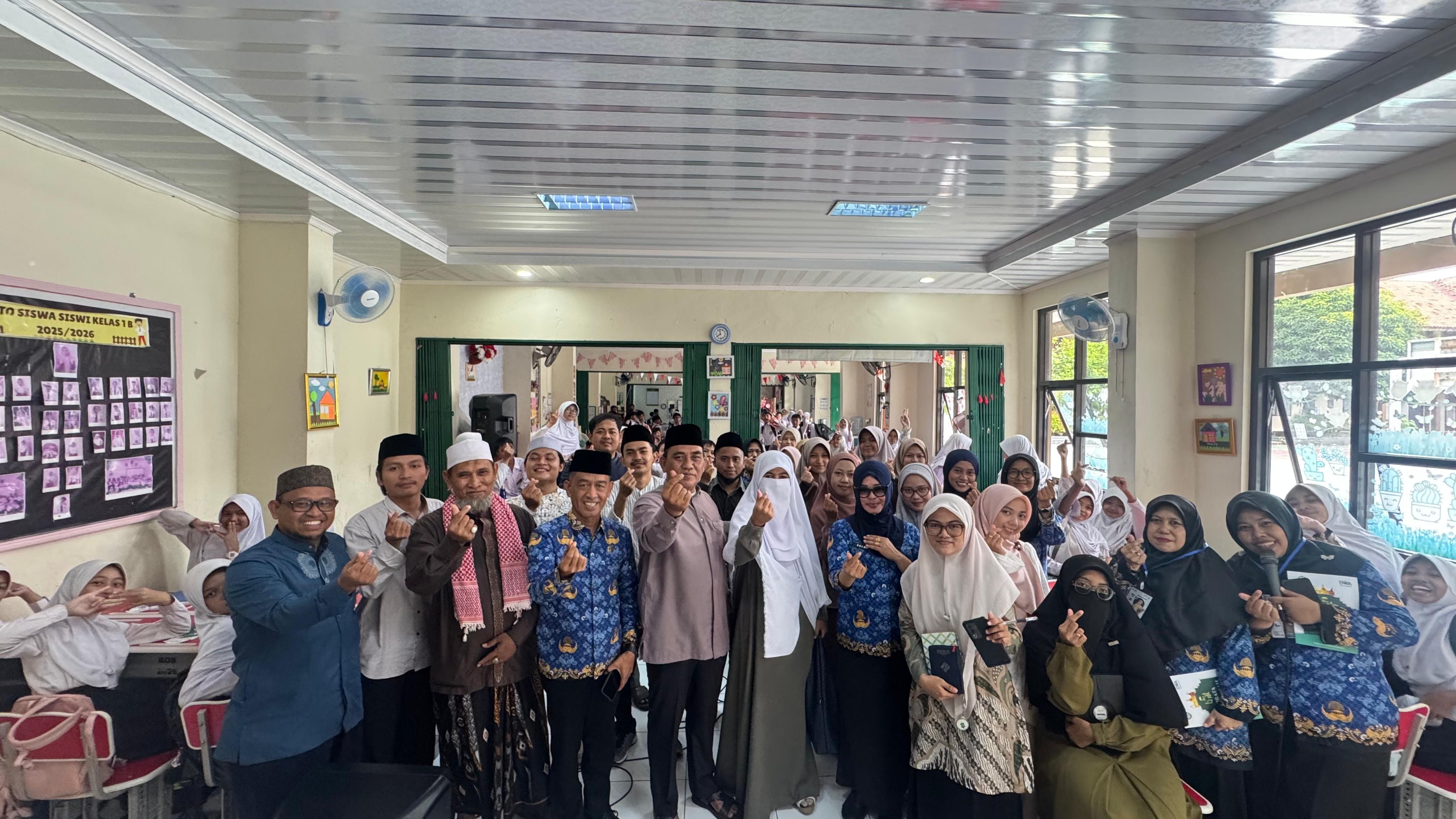 Komunitas Serang Mengaji Bergerak, Puluhan Relawan Dampingi Siswa SD Uji Bacaan Al-Qur’an