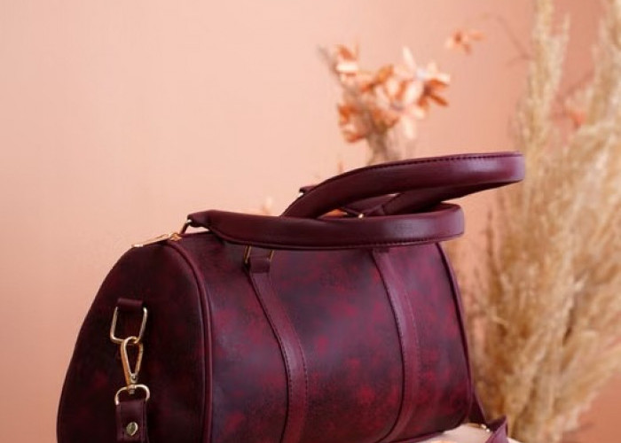 Tren Tas 2026 Mulai Bergeser, Barrel Bag hingga Warna Burgundy Jadi Sorotan