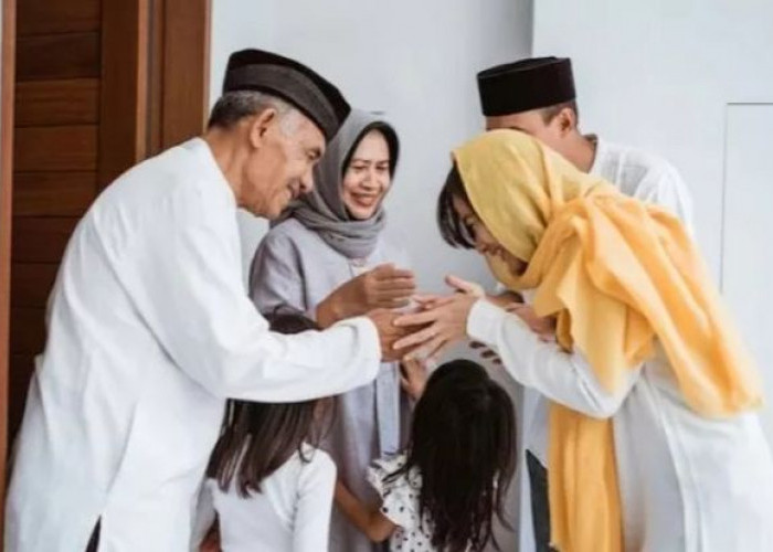 Makna Sungkeman di Lebaran, Antara Tradisi yang Bertahan dan Perubahan Zaman