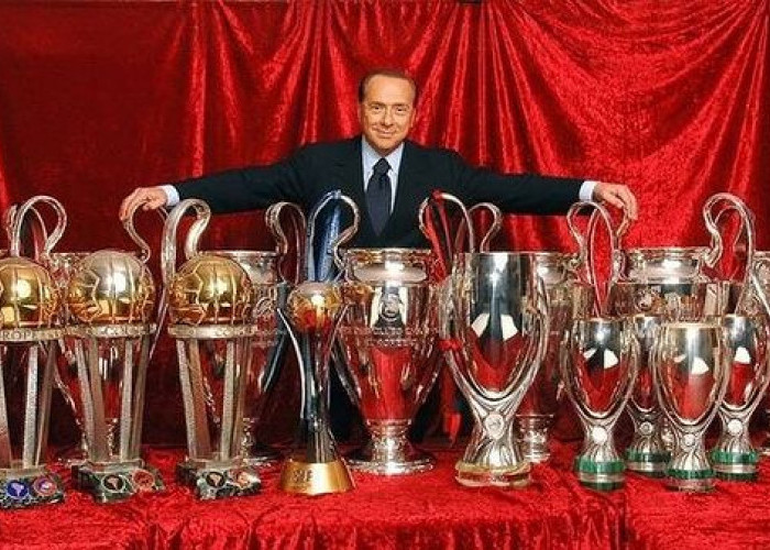Dikabarkan Meninggal Dunia, 5 Gelar Liga Champions dan Gelar Juara Lain Silvio Berlusconi dengan AC Milan