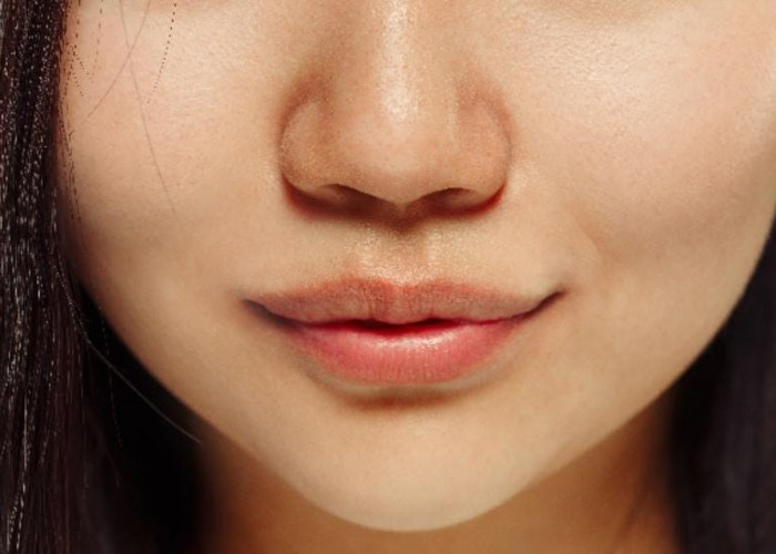 7 Tips Hilangkan Bibir Hitam, Ini Penyebab dan Cara Mengatasinya