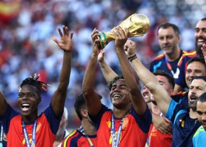 Lamine Yamal Cetak Sejarah, Remaja Pertama Juara Piala Dunia dan Euro