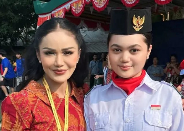 Amora Lemos Jadi Anggota Paskibra di Hari Pramuka, Didampingi Kris Dayanti