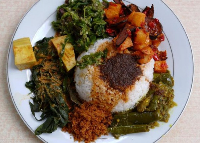 Tips Sehat Dokter Gizi untuk Nikmati Nasi Padang Tanpa Takut Berat Badan Naik